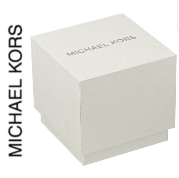 NWT authentic MK runway leather strap watch - Picture 5 of 5